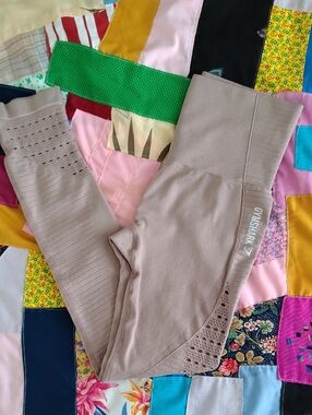 Gymshark Ribbed High-Waist Leggings - Taupe